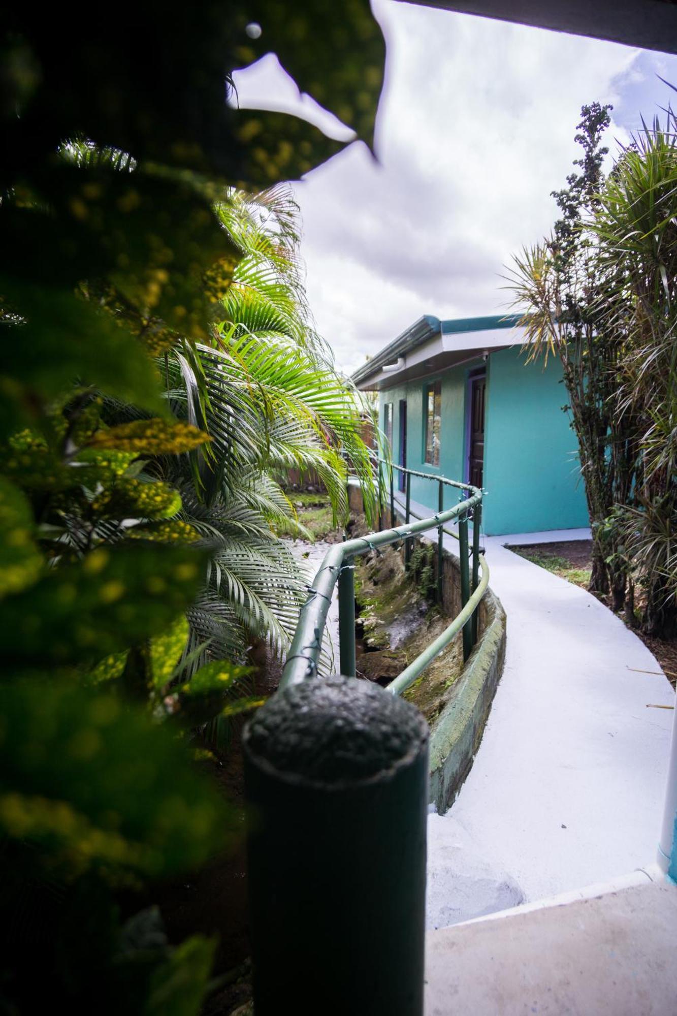 Pura Vibra Hostel La Fortuna المظهر الخارجي الصورة