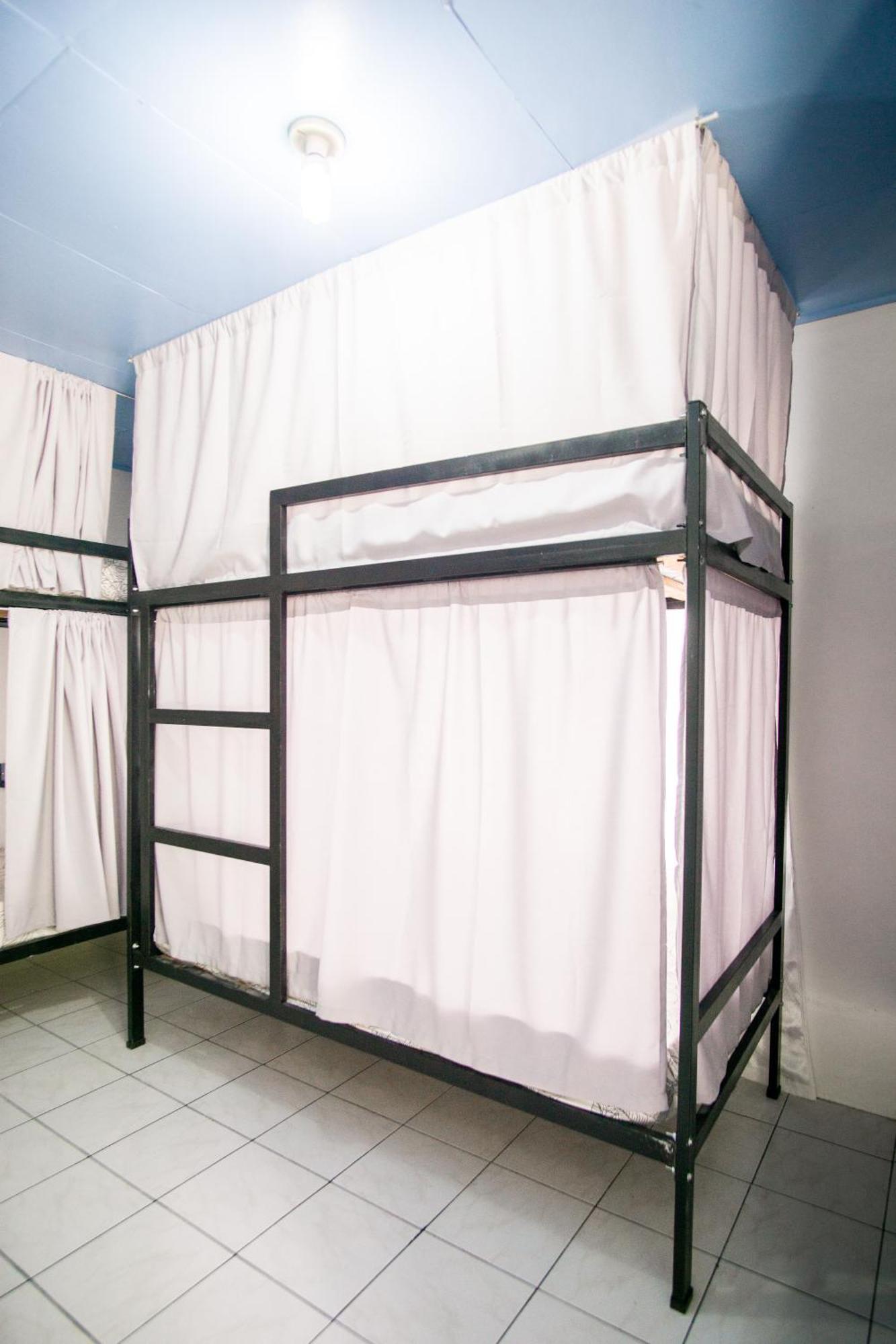Pura Vibra Hostel La Fortuna المظهر الخارجي الصورة